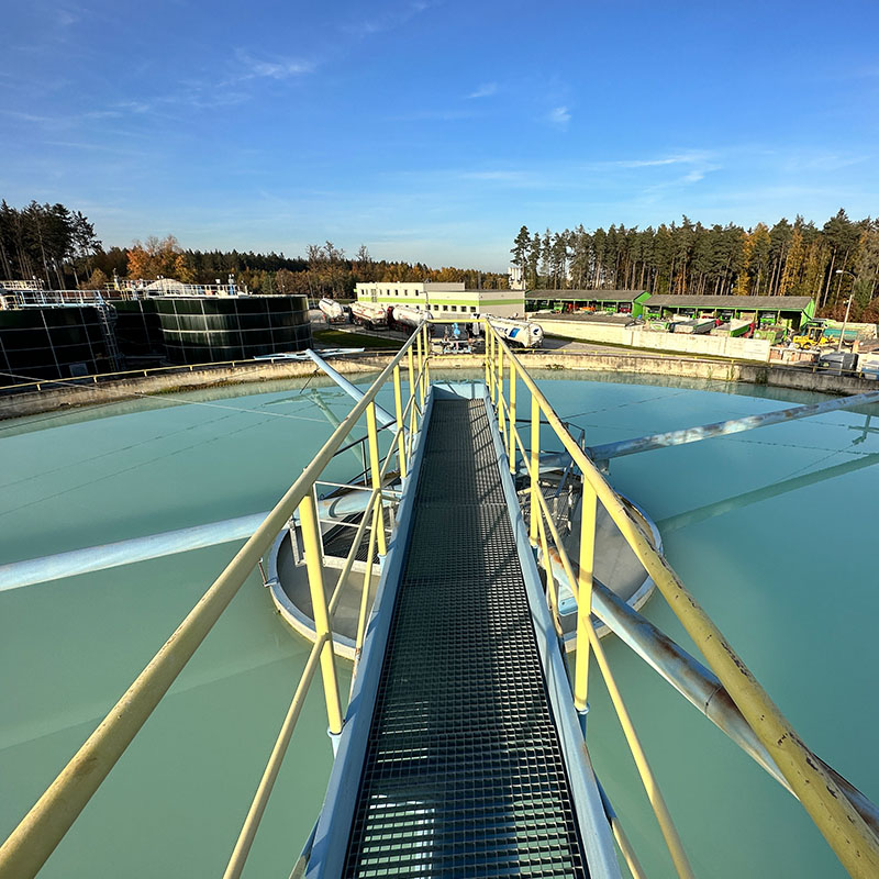 LB_Minerals_High_Quality_Kaolin_Australia_Mine_Raw_Material_plant_tank